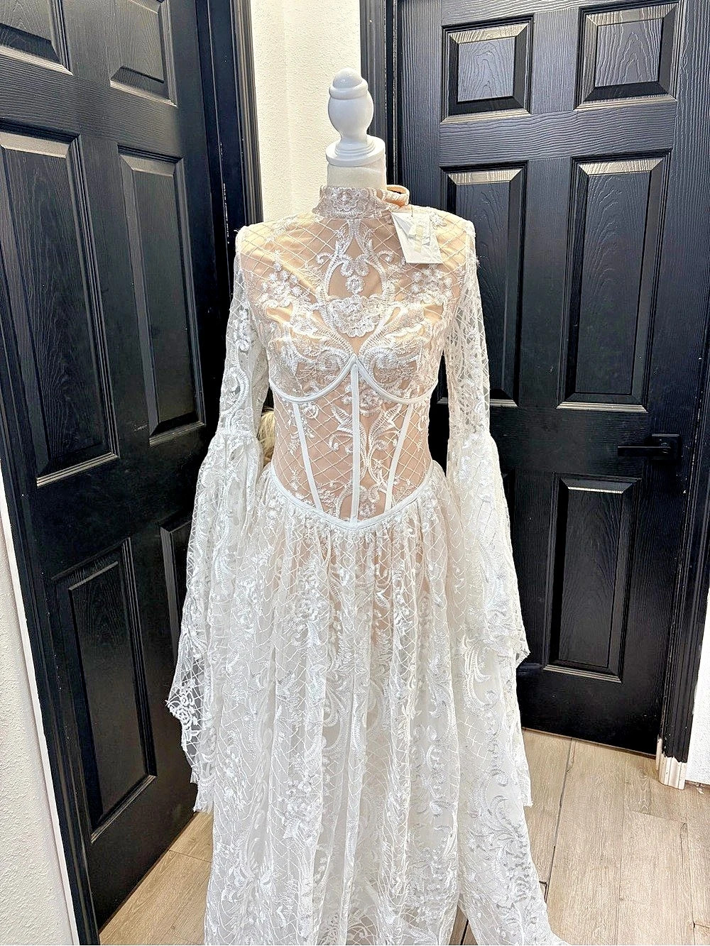 Lace Long Sleeve Wedding Dress in White Like New